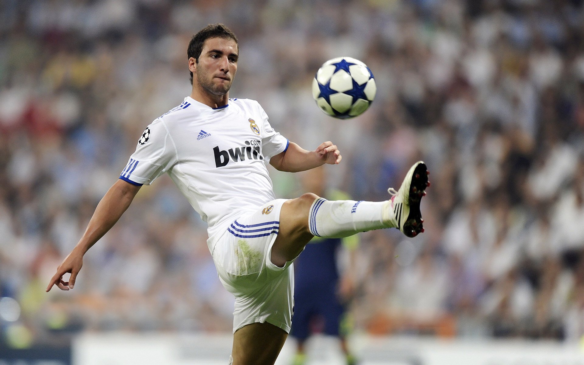 俱乐部精神：打造“大家庭”的成功经验